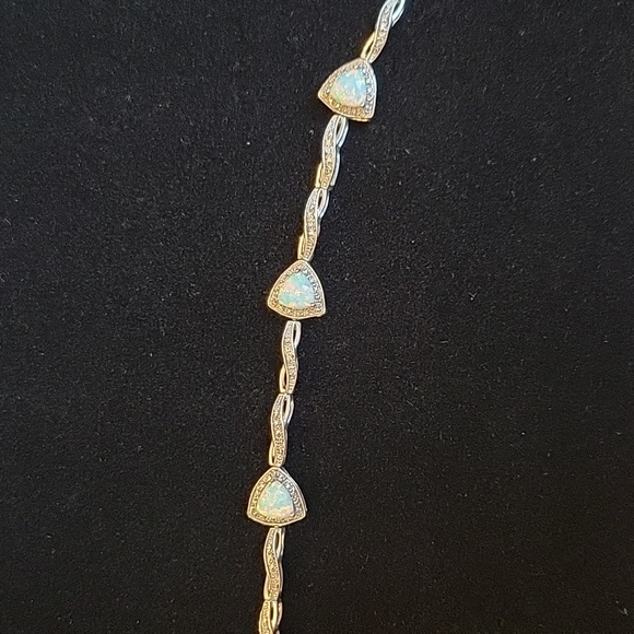 Opal and silver bracelet with pave diamonds - Picture 5 of 6